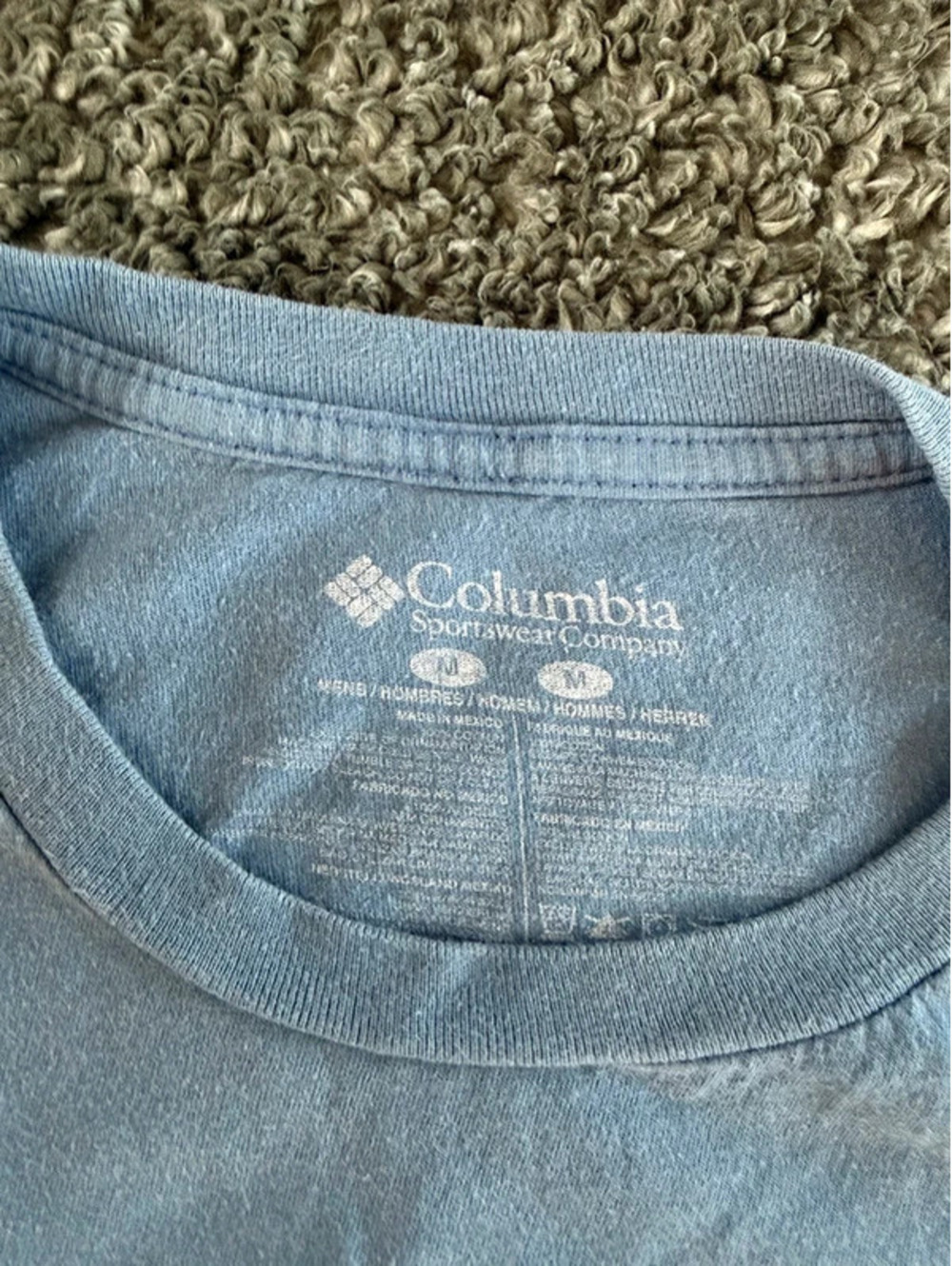 Columbia Sportswear Company Men's Medium Blue Graphic T-Shirt - Picture 3 of 3